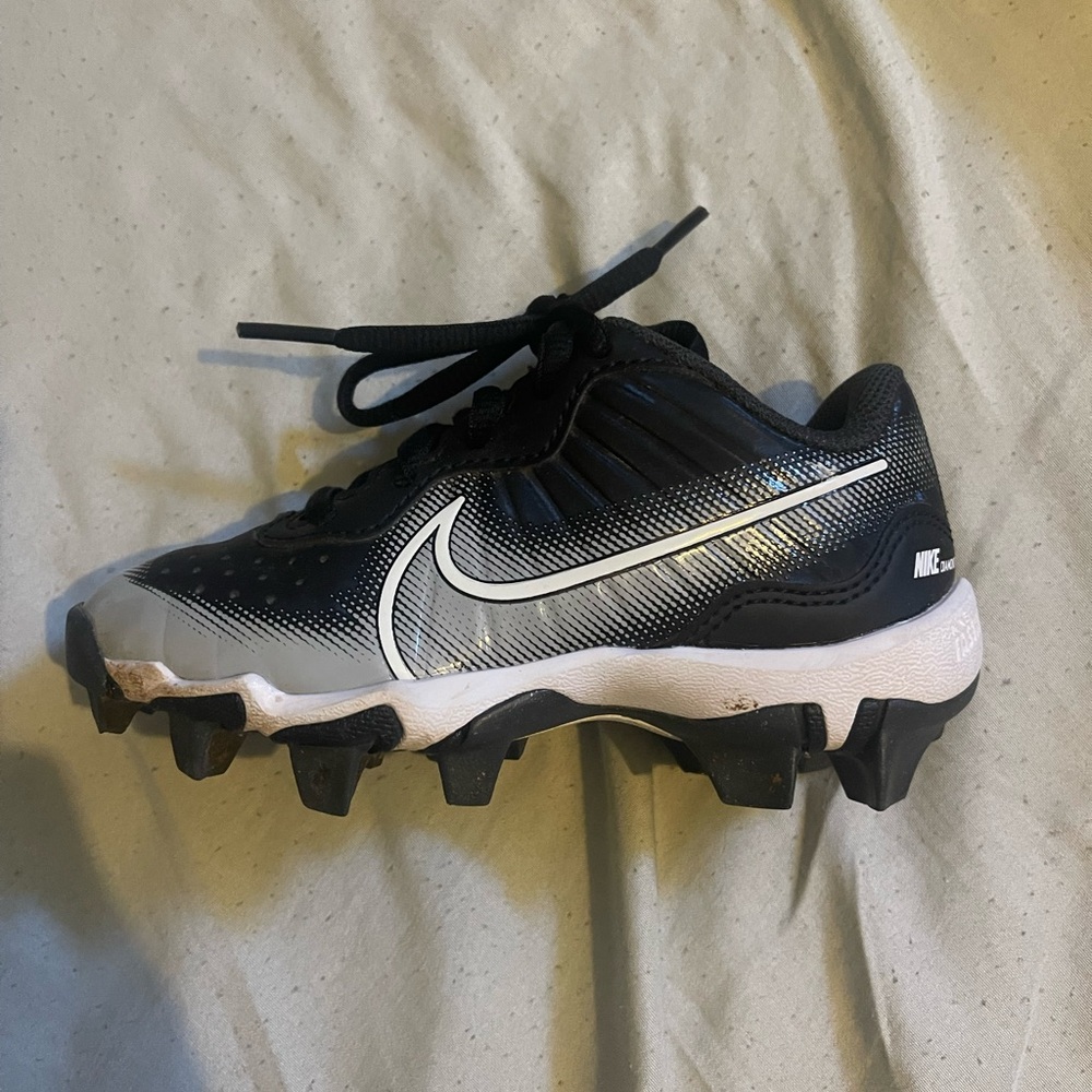 Toddler boy baseball cleats